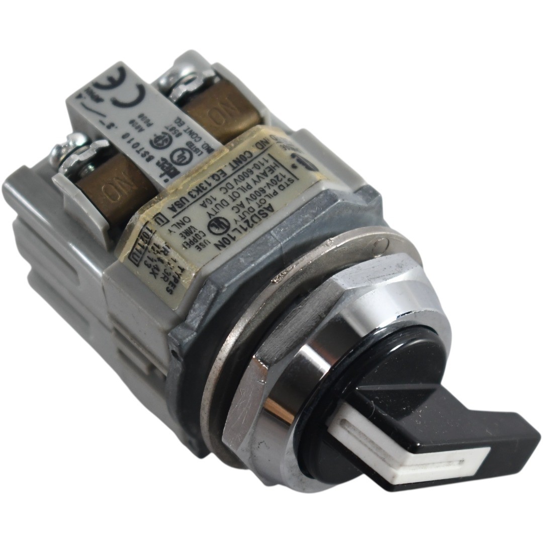NEW IDEC ASD21L10N 30mm Selector Switch 2 Position Spring Return 1NO Lever