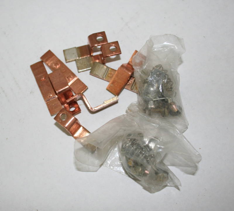 Hoyt K711 or Cutler Hammer 6-24-2   Three Pole S-2 Contact kit