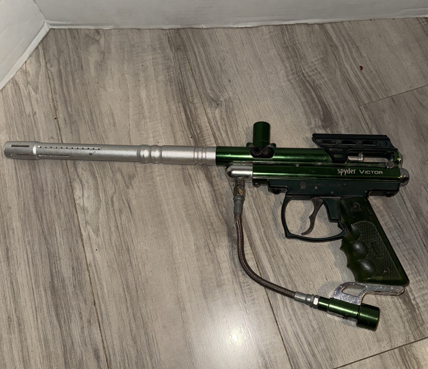 Spyder Victor Paintball Marker Semi Auto .68 Cal Paintball Gun Green