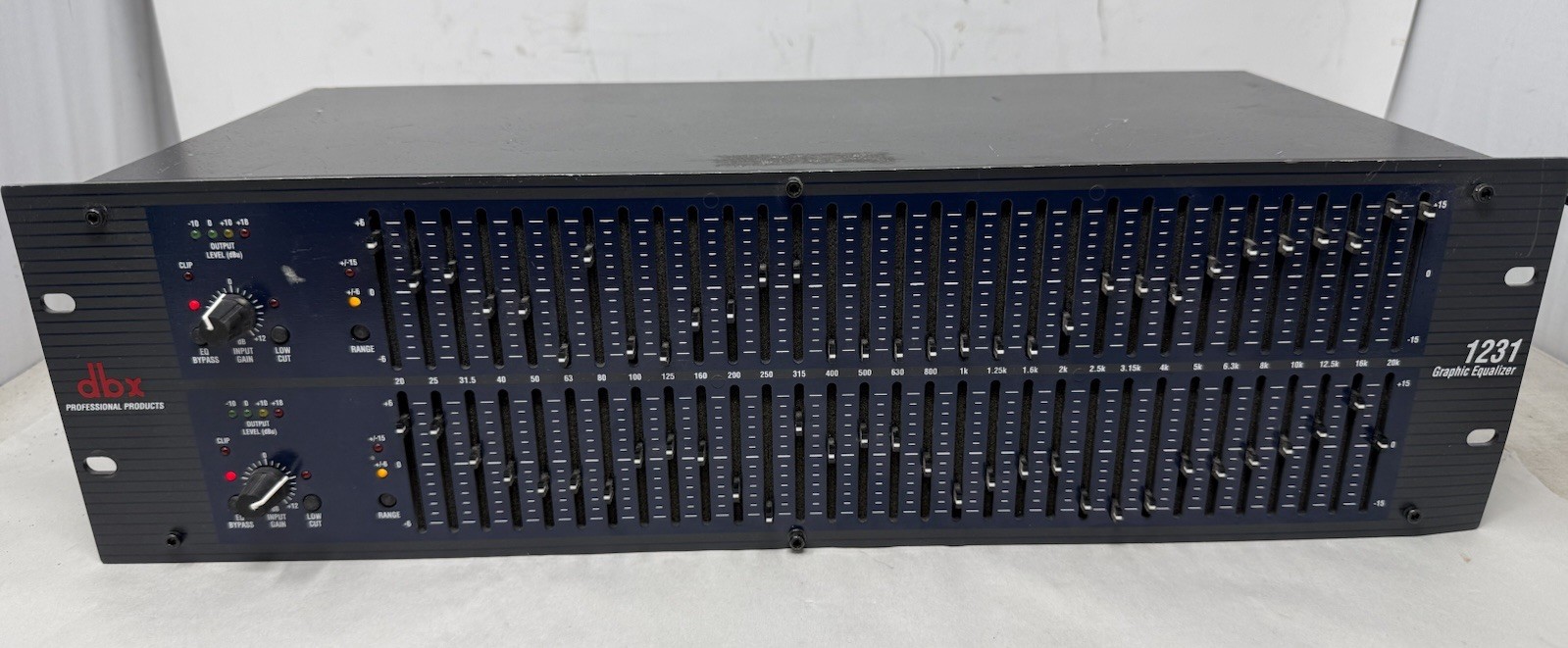 DBX 1231 Dual Channel 31-Band Analog Graphic Equalizer
