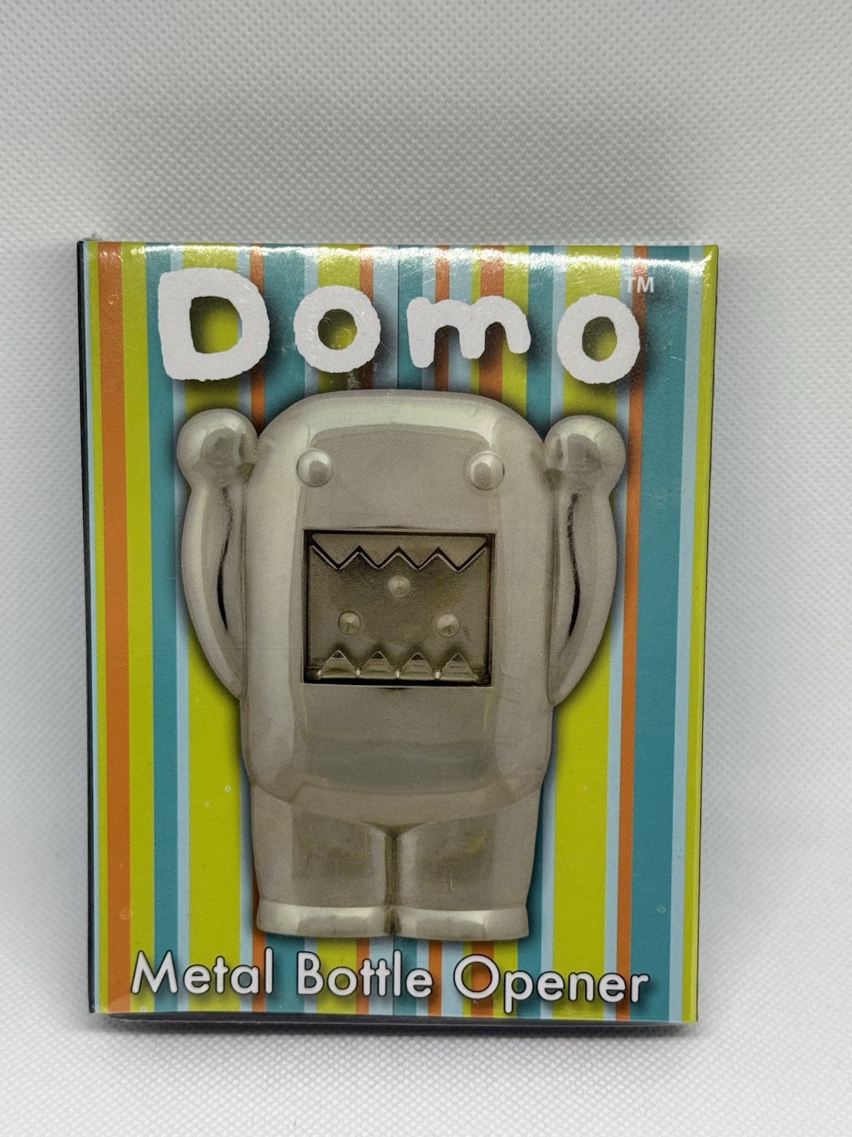 DOMO METAL BOTTLE OPENER MAGNETIC SEALED BY DIAMOND SELECT