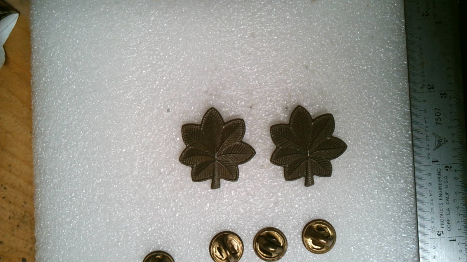 US MILITARY INSIGNIA SET OF 2 US ARMY RANK OF MAJOR BROWN COLORED