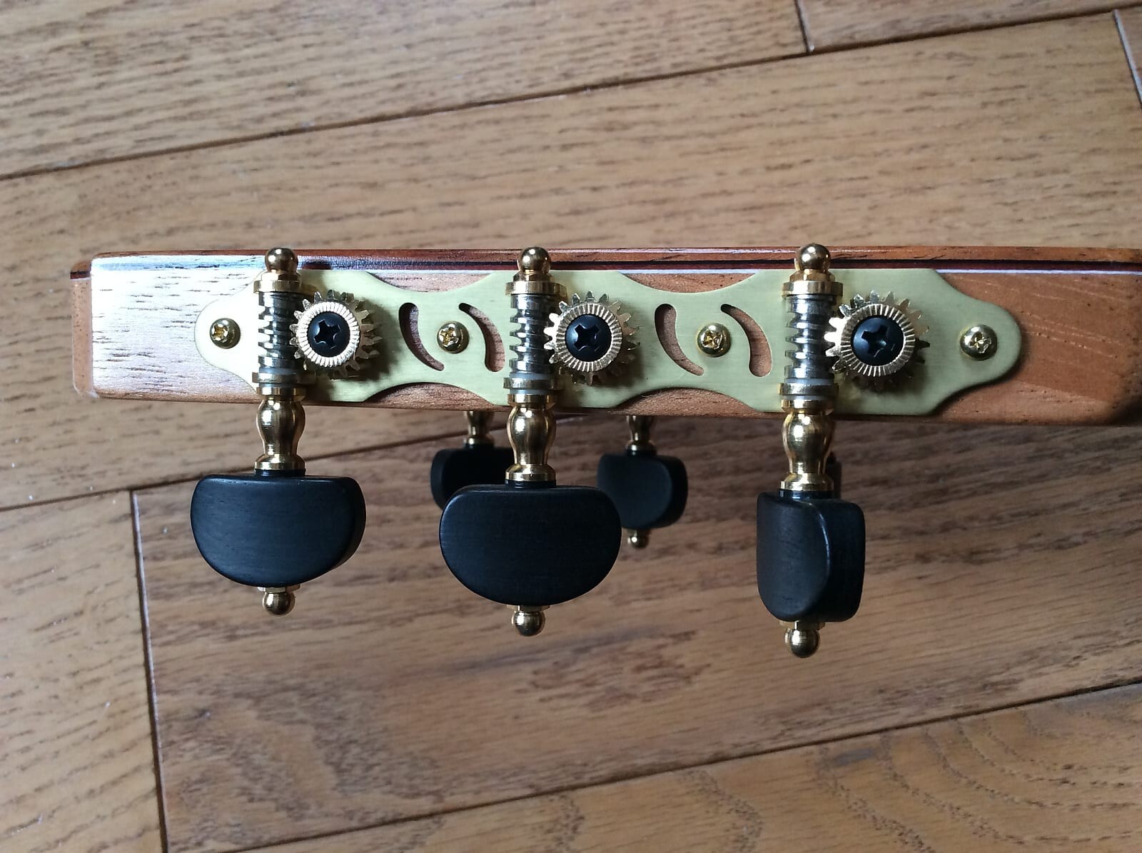 Hand-Crafted All Solid Wood Classical Guitar
