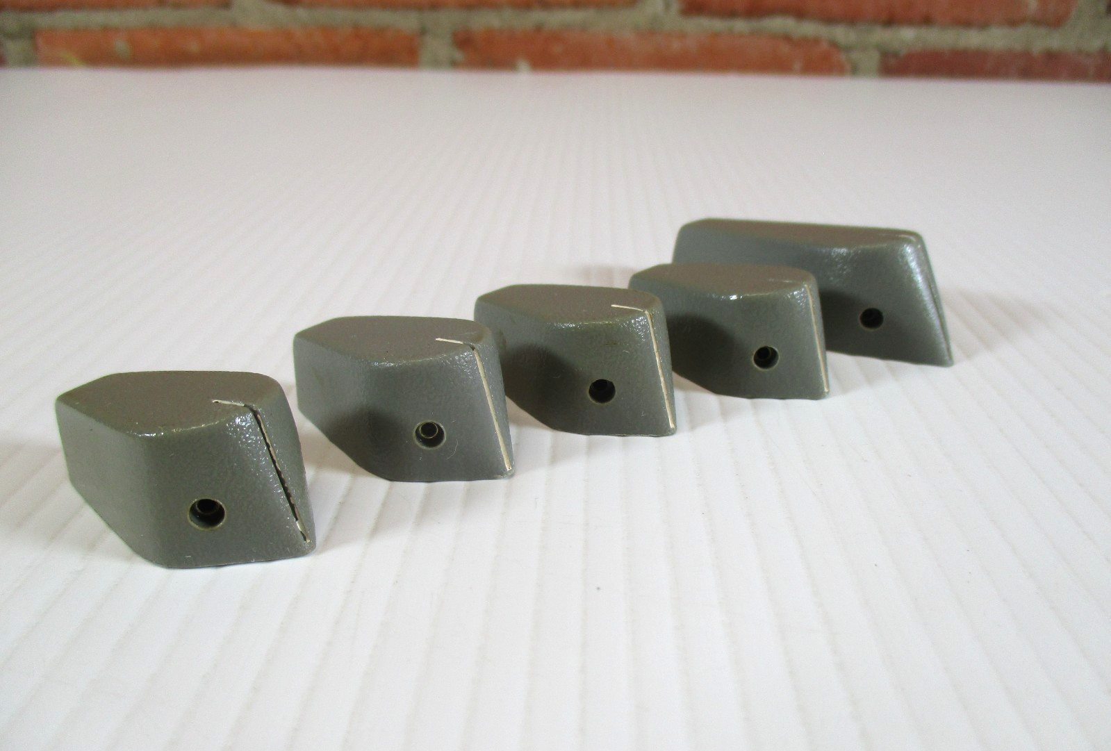 Gray Pointer Knobs Ham Radio Transmitter Receiver Test Equipment Lot of 5