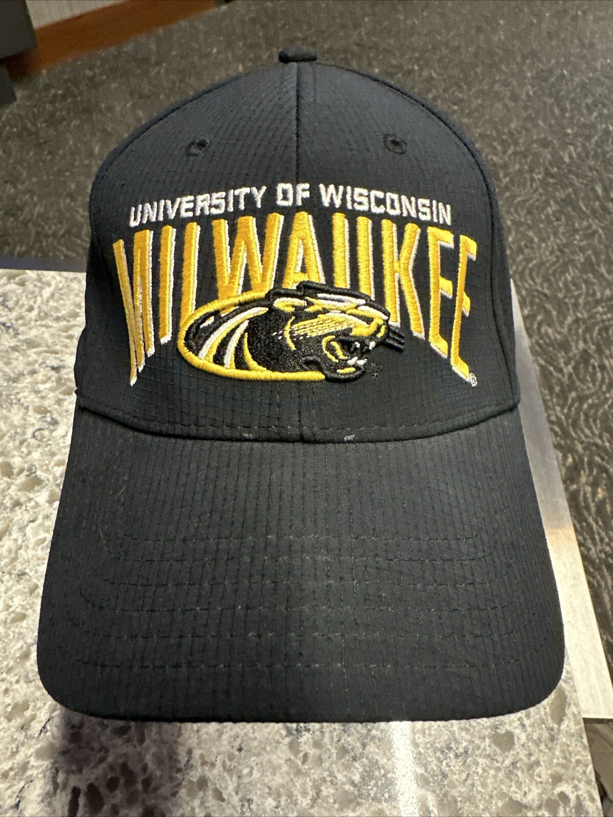 University of Wisconsin Panther Hat Cap Black with White Gold Under Armour EUC