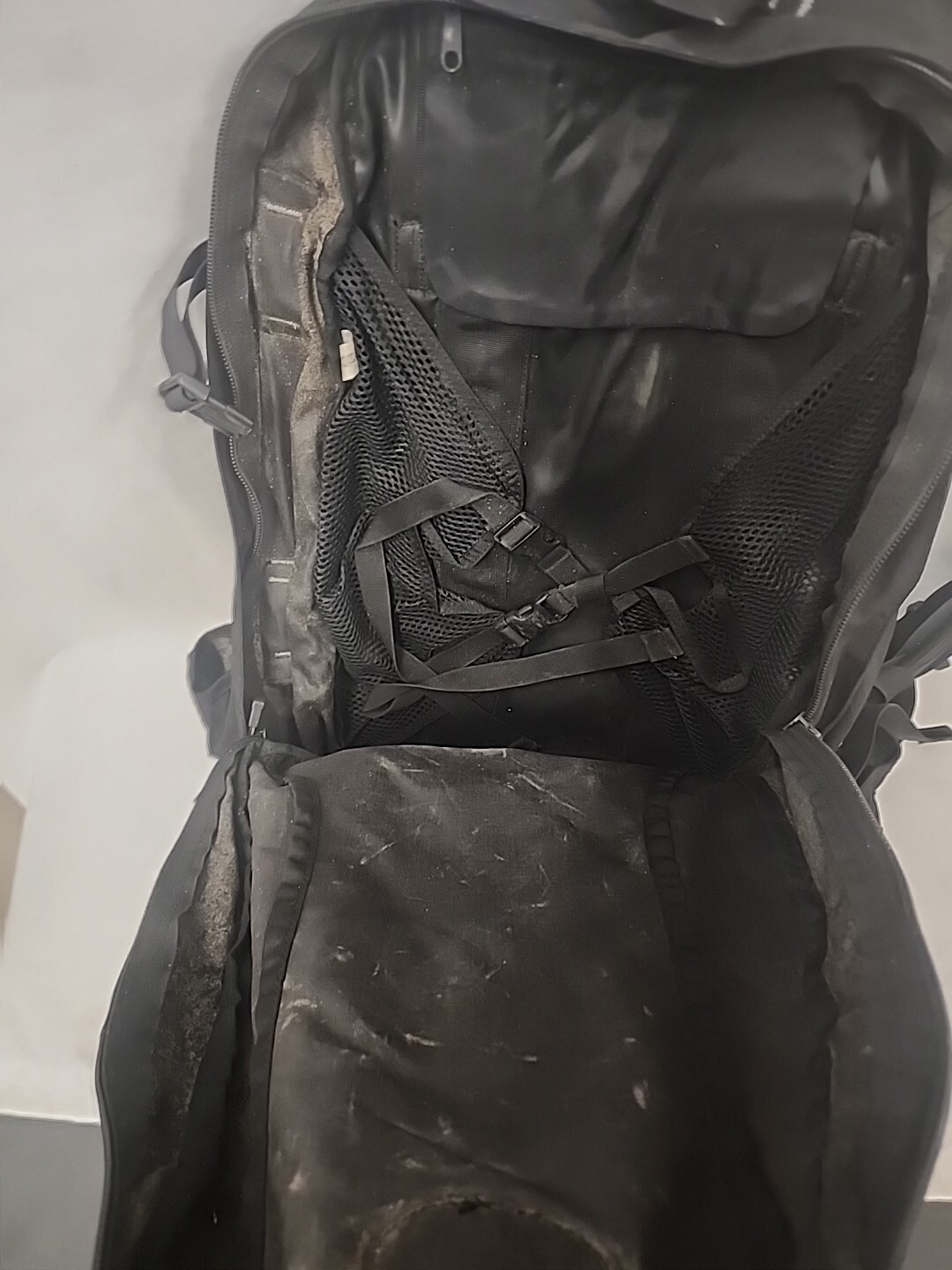Salty Eagle Creek Continental Journey Backpack Black