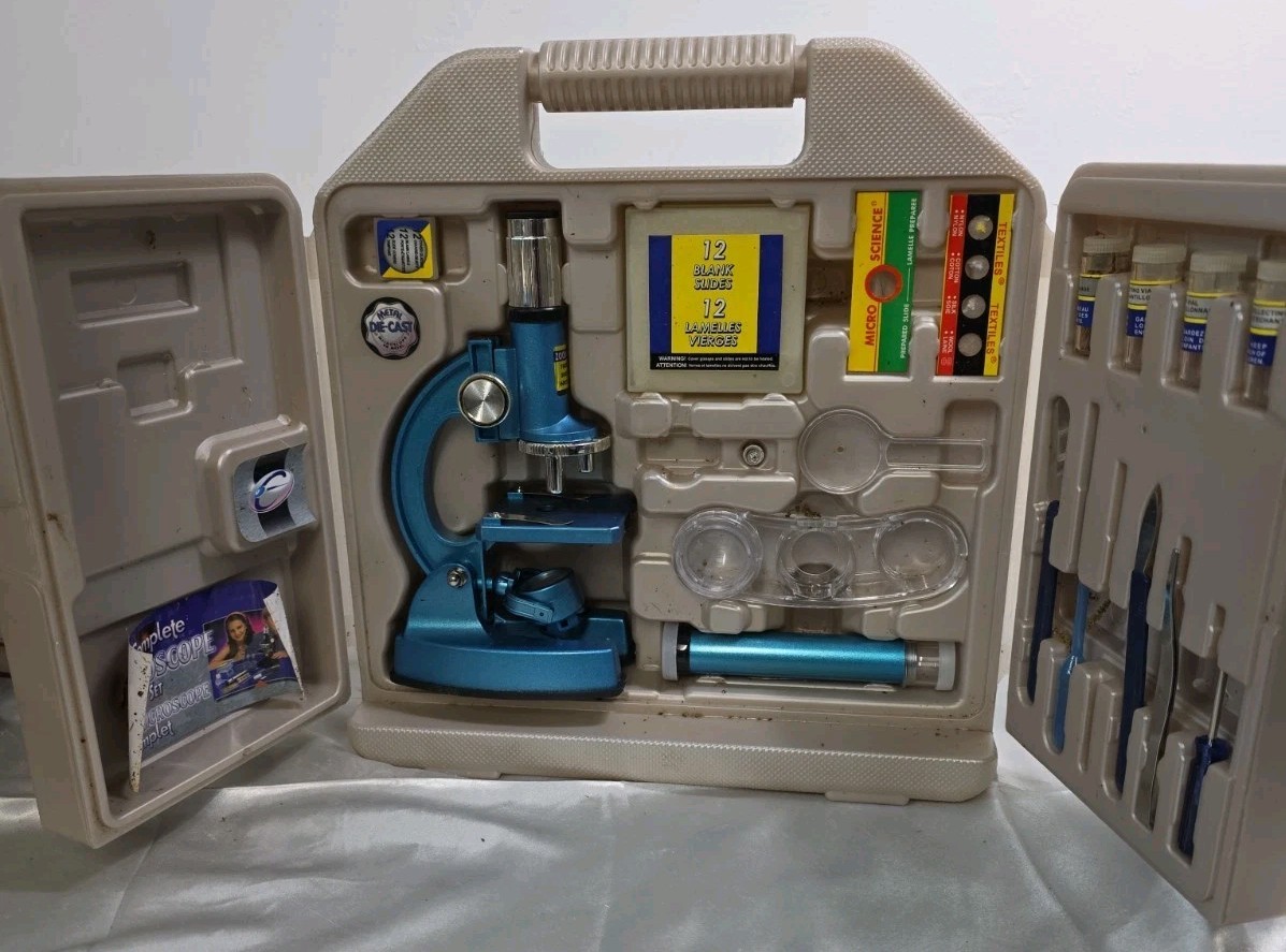 Micro-Science Microscope Set with Carrying Case