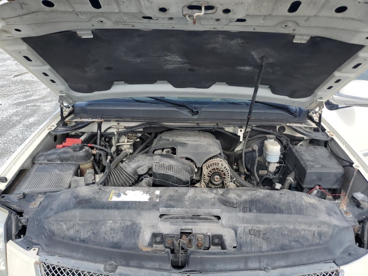 ESCALAEXT 2010 Glove Box 4586900