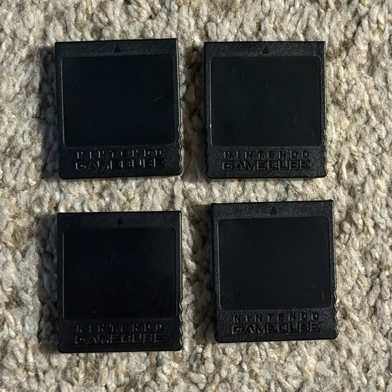 Lot of 4 OEM Nintendo GameCube memory cards DOL-014