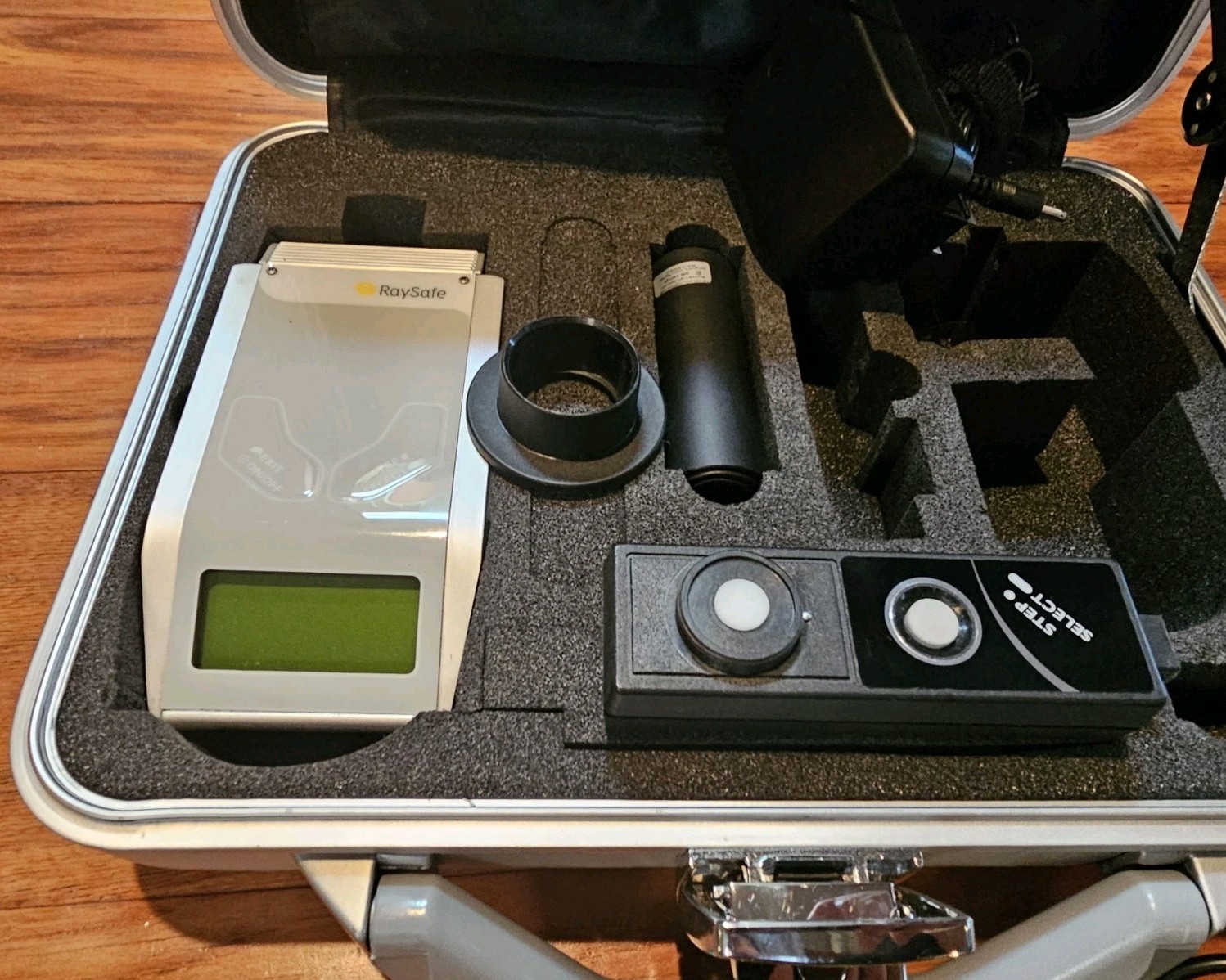 Unfors RaySafe 8221011-A Solo Base Unit W/ Light Probe/ Meter - Light Detector
