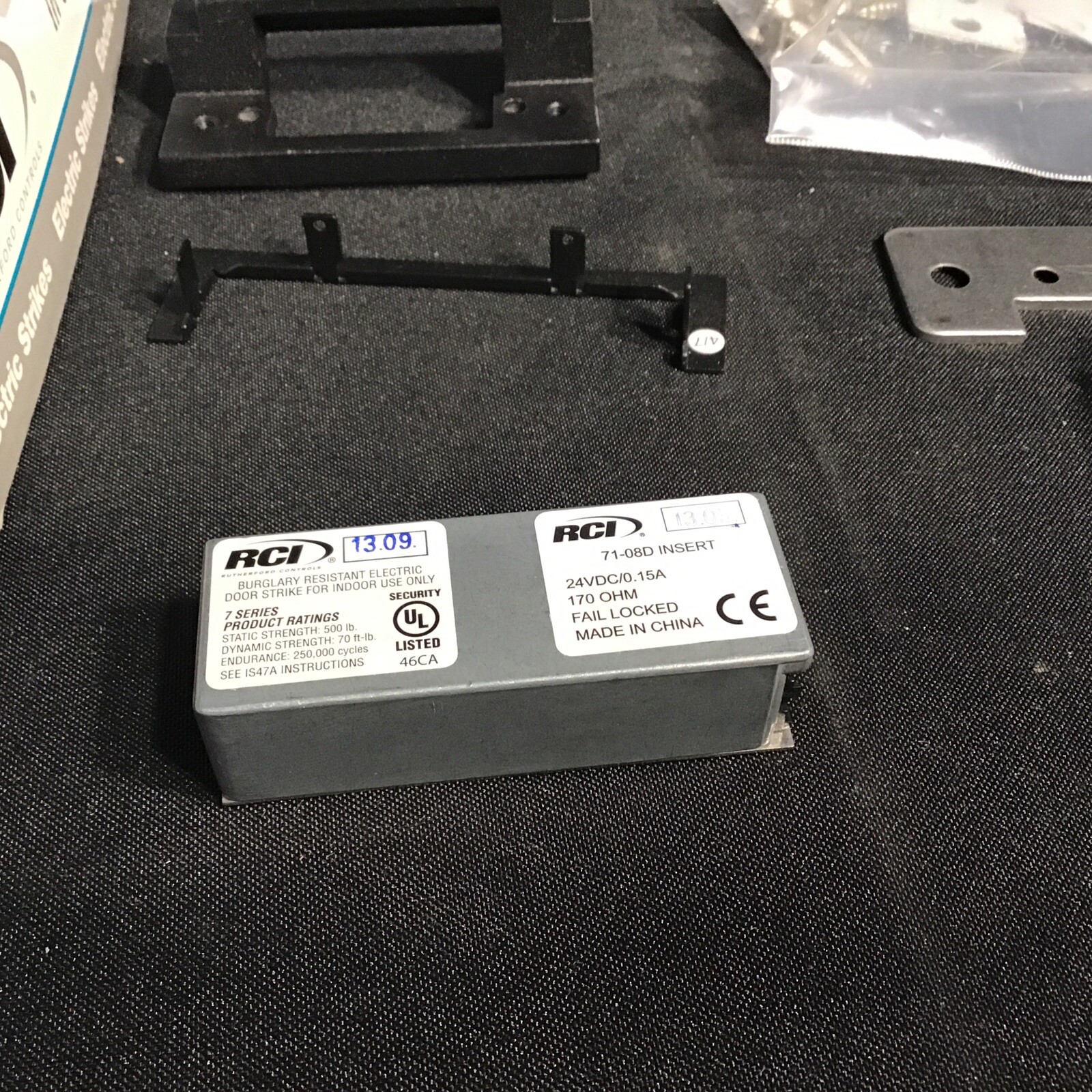 RCI 7104X08DX32D Radius Corner Faceplate Fail Secure 24VDC *KB*
