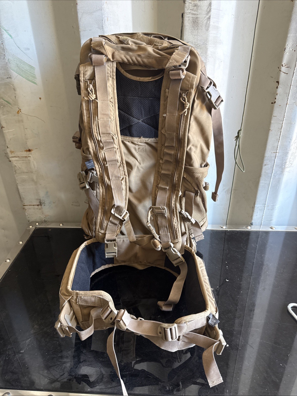 USMC High Ground Gear HG 3 JTAC Day Pack Coyote Tan Waist belt CFI or use/ loc16