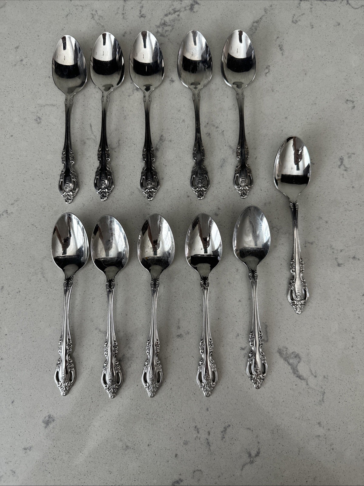 Oneida BRAHMS Community Stainless Flatware & Serving/Hostess 88 Pieces