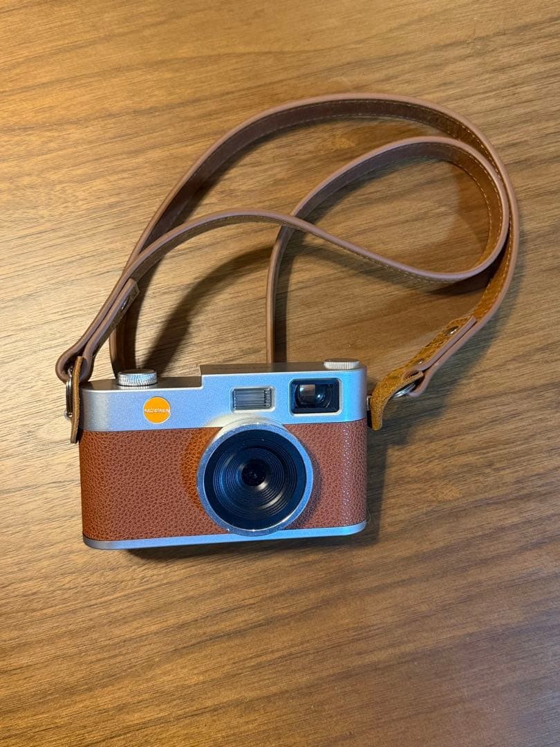 echolens compact digital camera