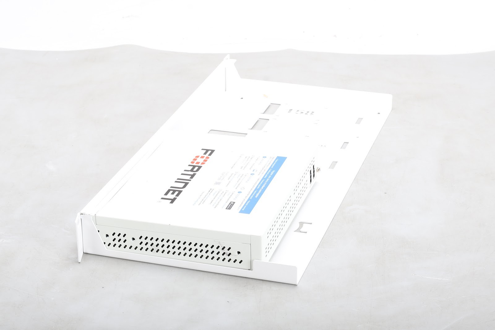 Fortinet FG-90G Next Generation Firewall With RM-FR-T19 Rackmount Only