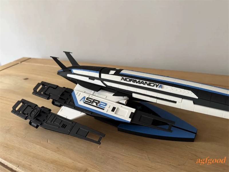 MASS EFFECT SSV Normandy SR2 Spaceship Painted Model 3D Build Length 50CM