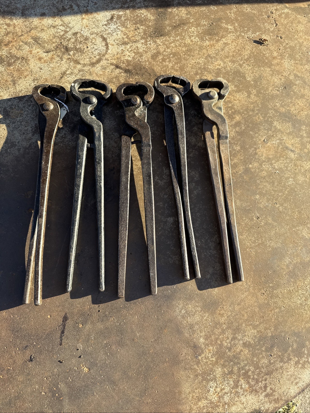 Vintage  Cutting NIPPER LOT  Horse Hoof Cutter Farrier BLACKSMITH Tongs TOOL