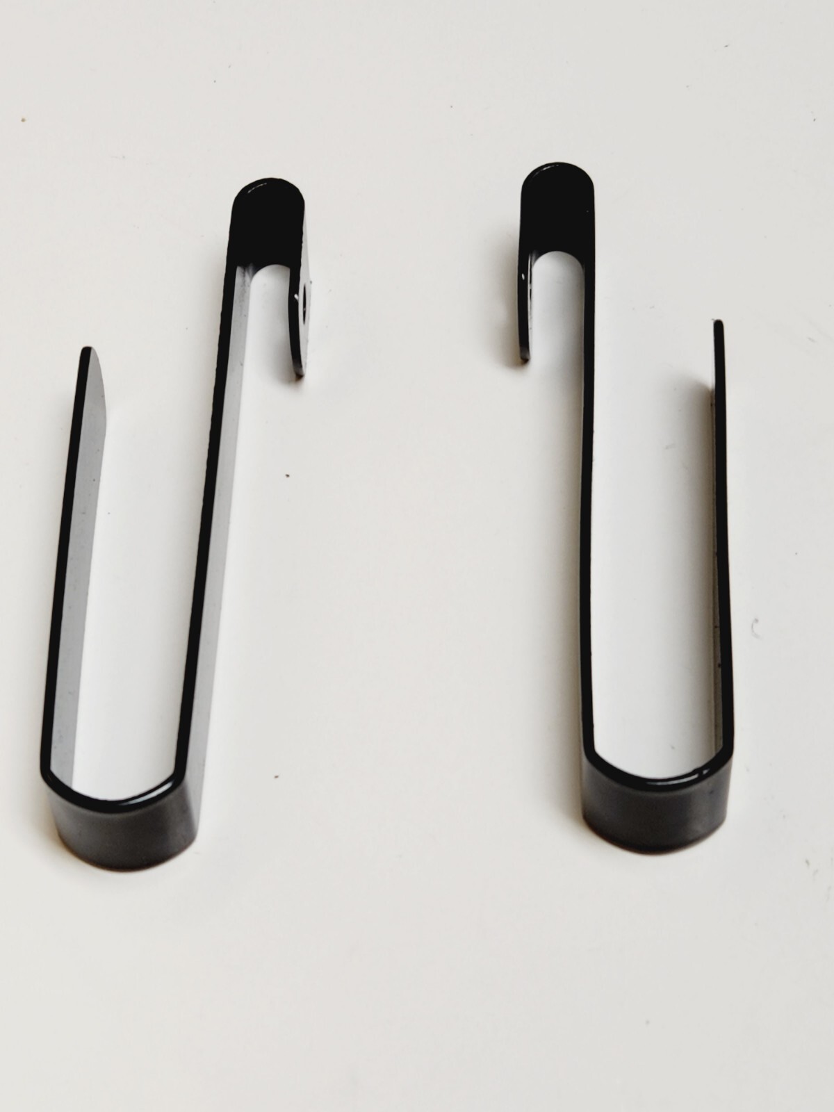 Wire Shelf End Utility Hooks Black 2pc