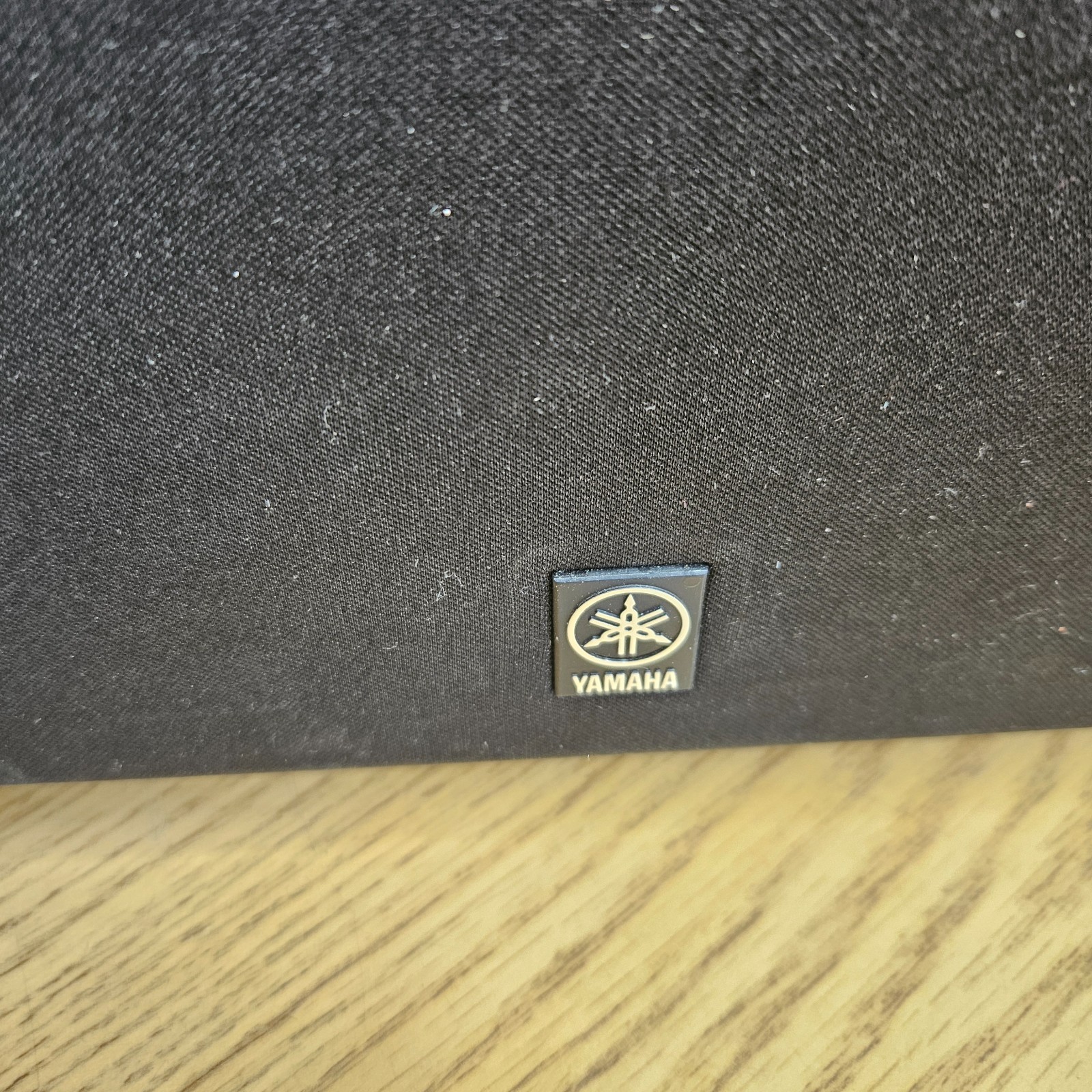 YAMAHA YAS-70 Subwoofer Speaker Powered with Cables