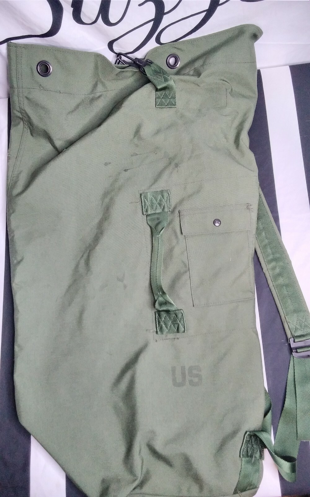 US Military Green Large Nylon Duffle Backpack Bag #152 -VERY GOOD CONDITION