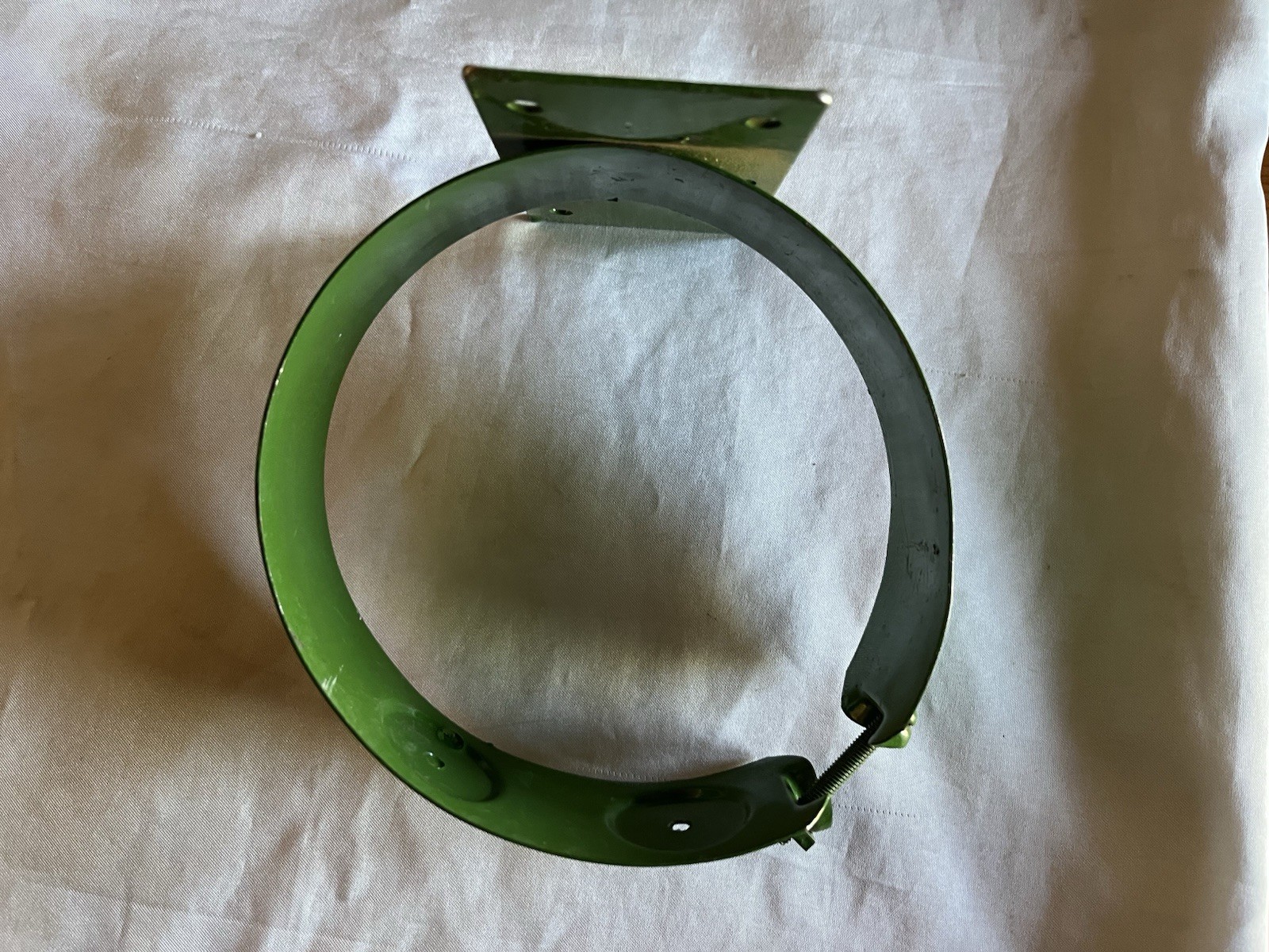 John Deere Clamp Bracket Attenuator, Seed Flow? Round Cylinder, Never used