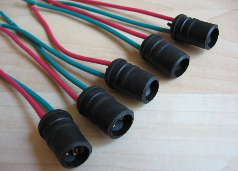 (5) T10 Rubber Socket Holder Instrument Gauge Light 1/2" 12.7mm Diameter #M70A