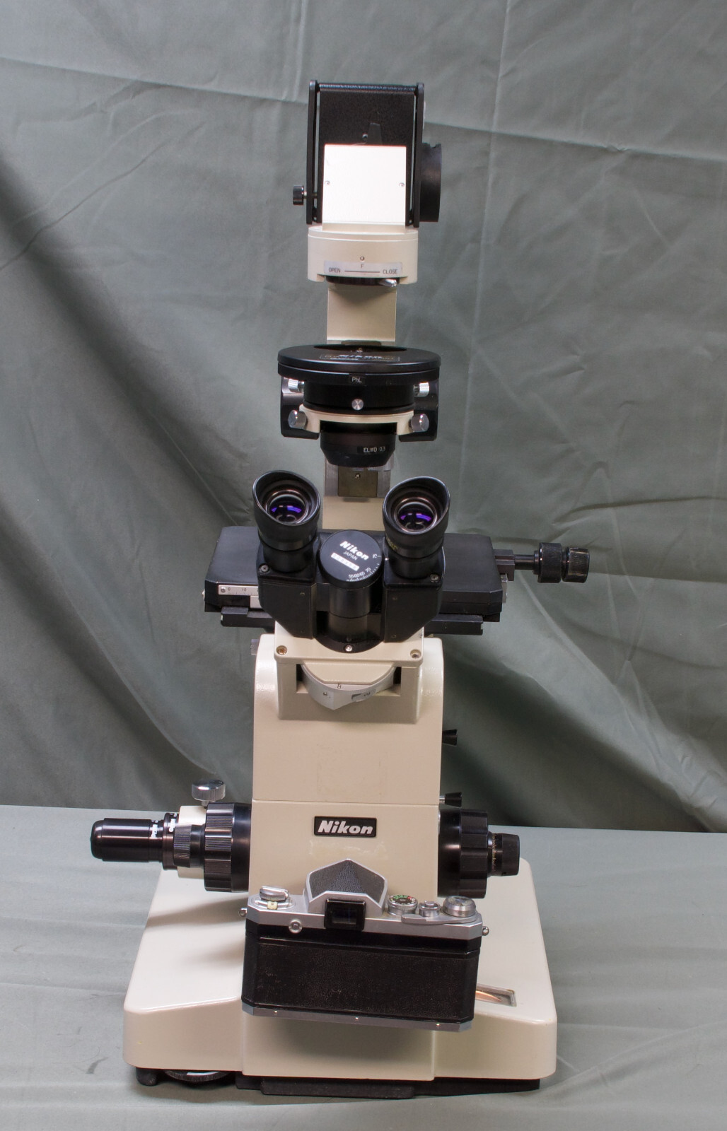 Nikon Diaphot Microscope (R15)