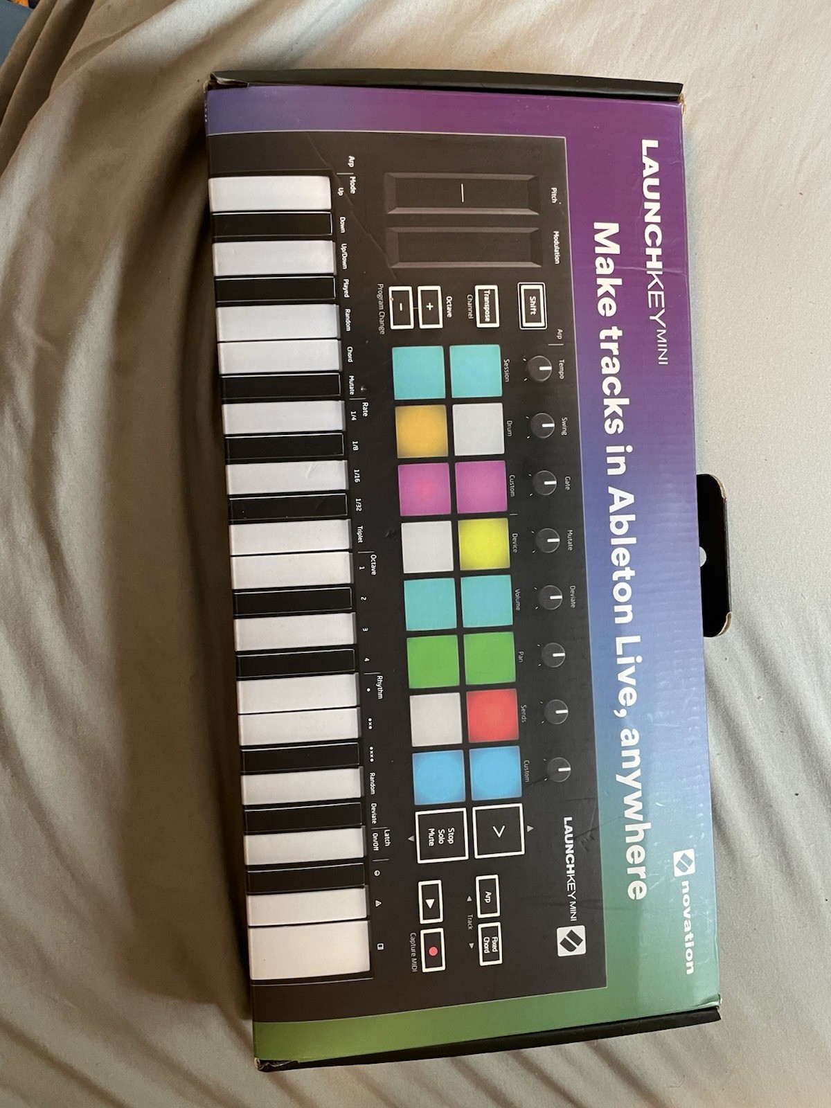 Novation Launchkey Mini Mk3 25 Mini-key Midi Keyboard Controller