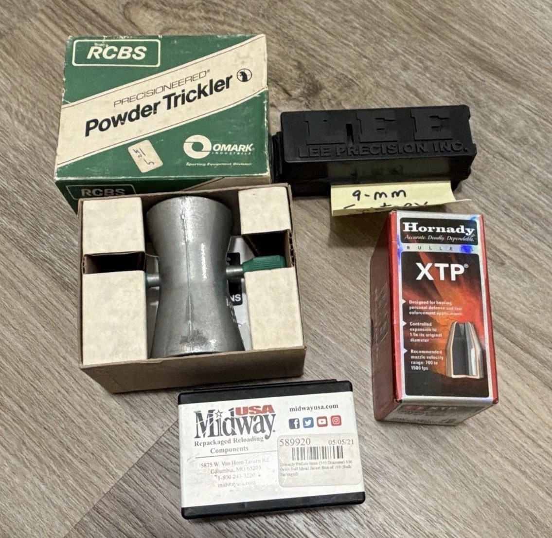 Lee Precision 9mm Factory Crimp Die Reloading bundle