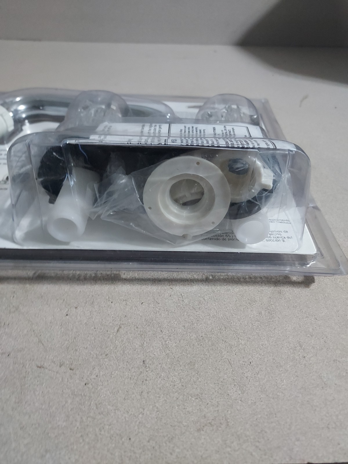 Ps7120 Laundry Faucet Non- Metallic Two Handle.