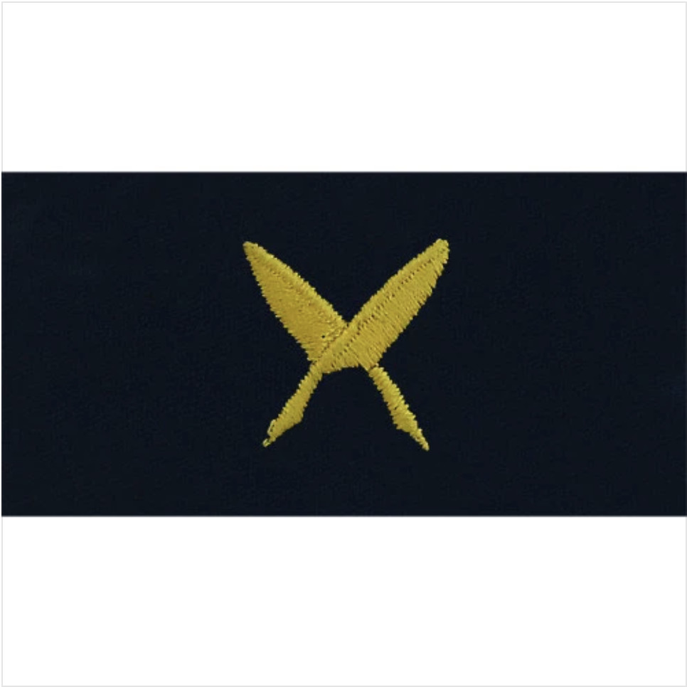 GENUINE U.S. NAVY EMBROIDERED COLLAR DEVICE: SHIPS CLERK - EMBROIDERED ON COVERA