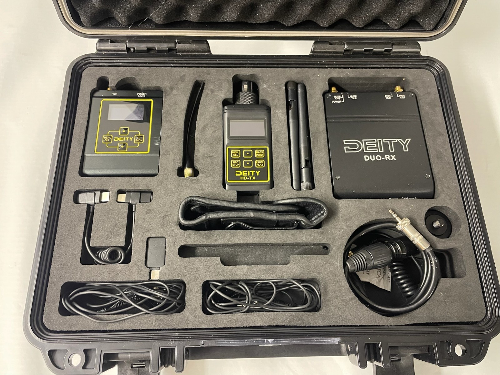 Deity Connect Interview Kit (lav + boom)