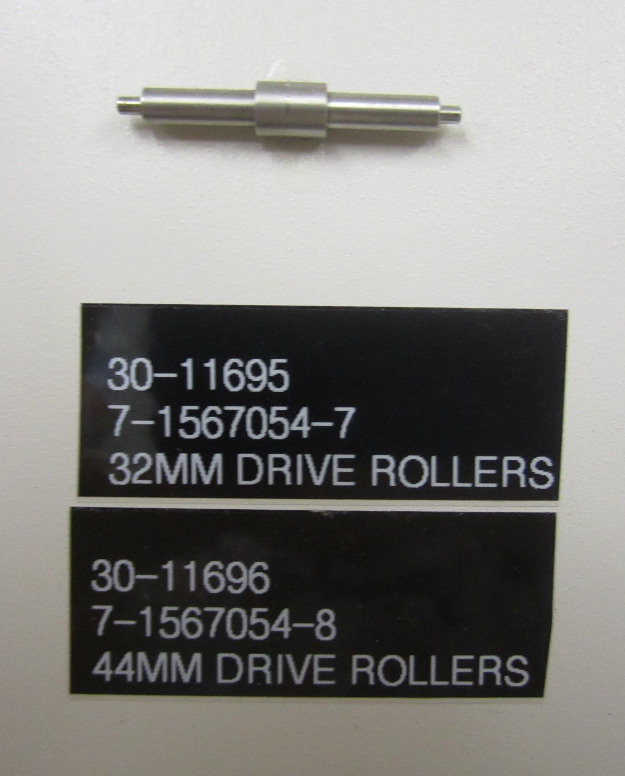 *NEW* Quad Feeder Components,SHAFT, DRIVE ROLLER, 32MM 30-11695 PKG 4