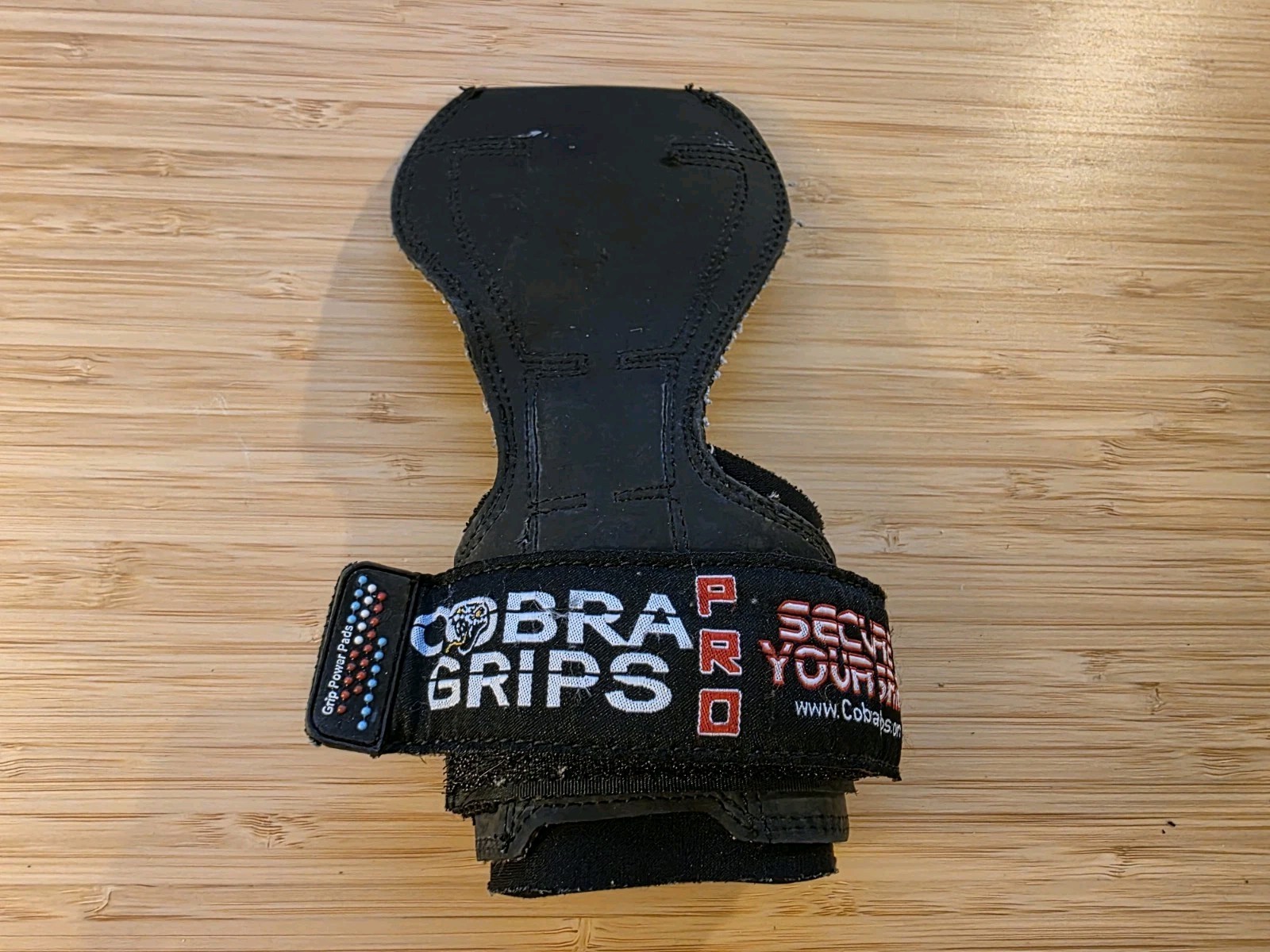 Cobra Grips Flex Model Weight Lifting Gloves Heavy Duty Strap Left