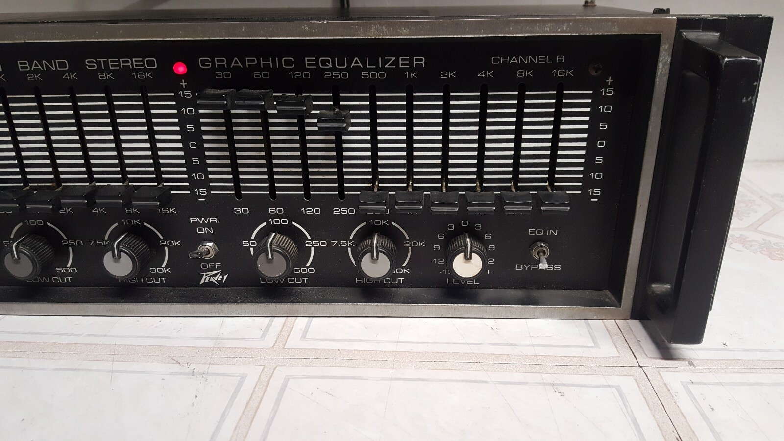 Peavey 10 Band Stereo Graphic Equalizer SEE PICS