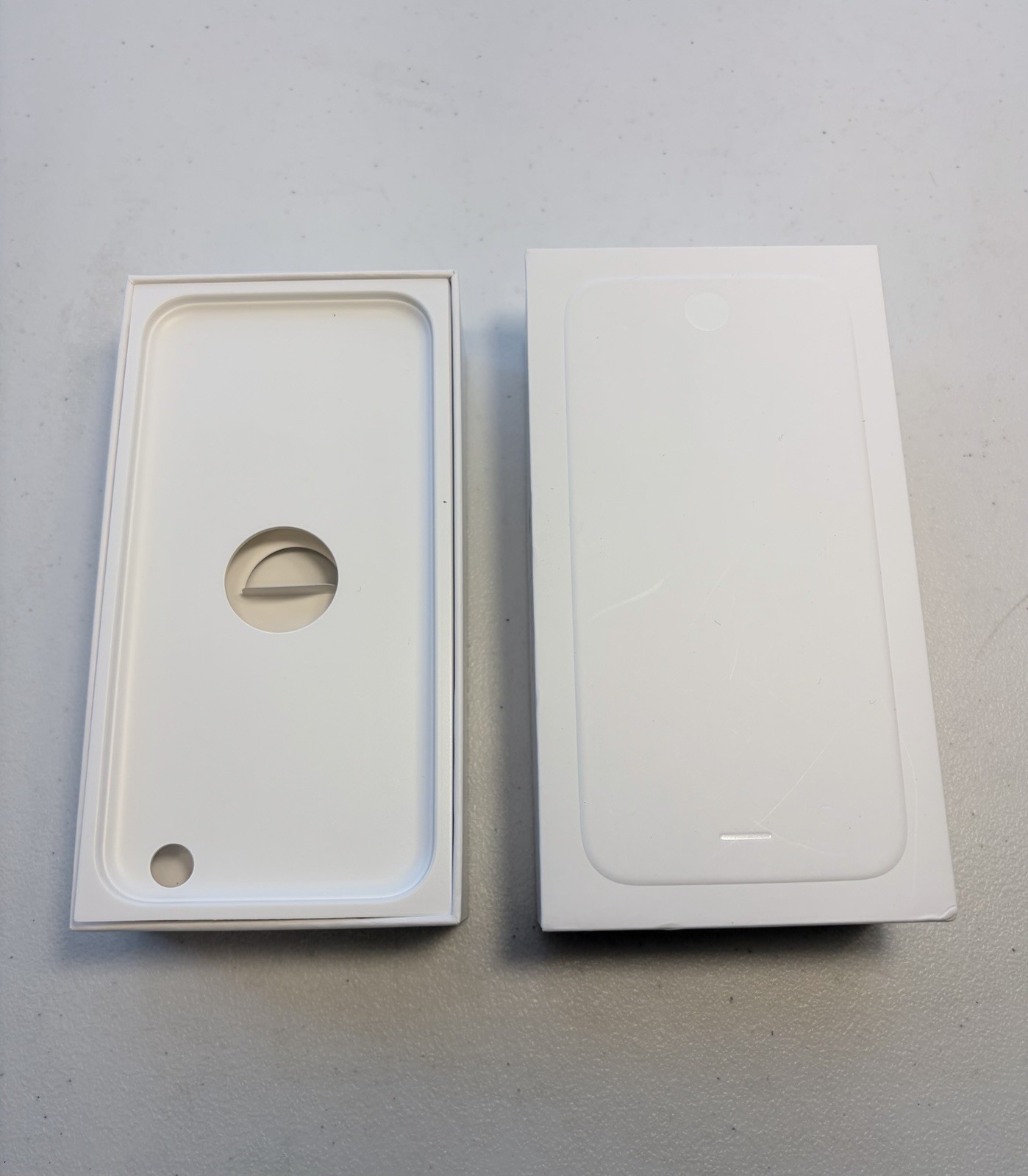Apple iPhone 6 16GB Space Gray Original Retail BOX ONLY with tray