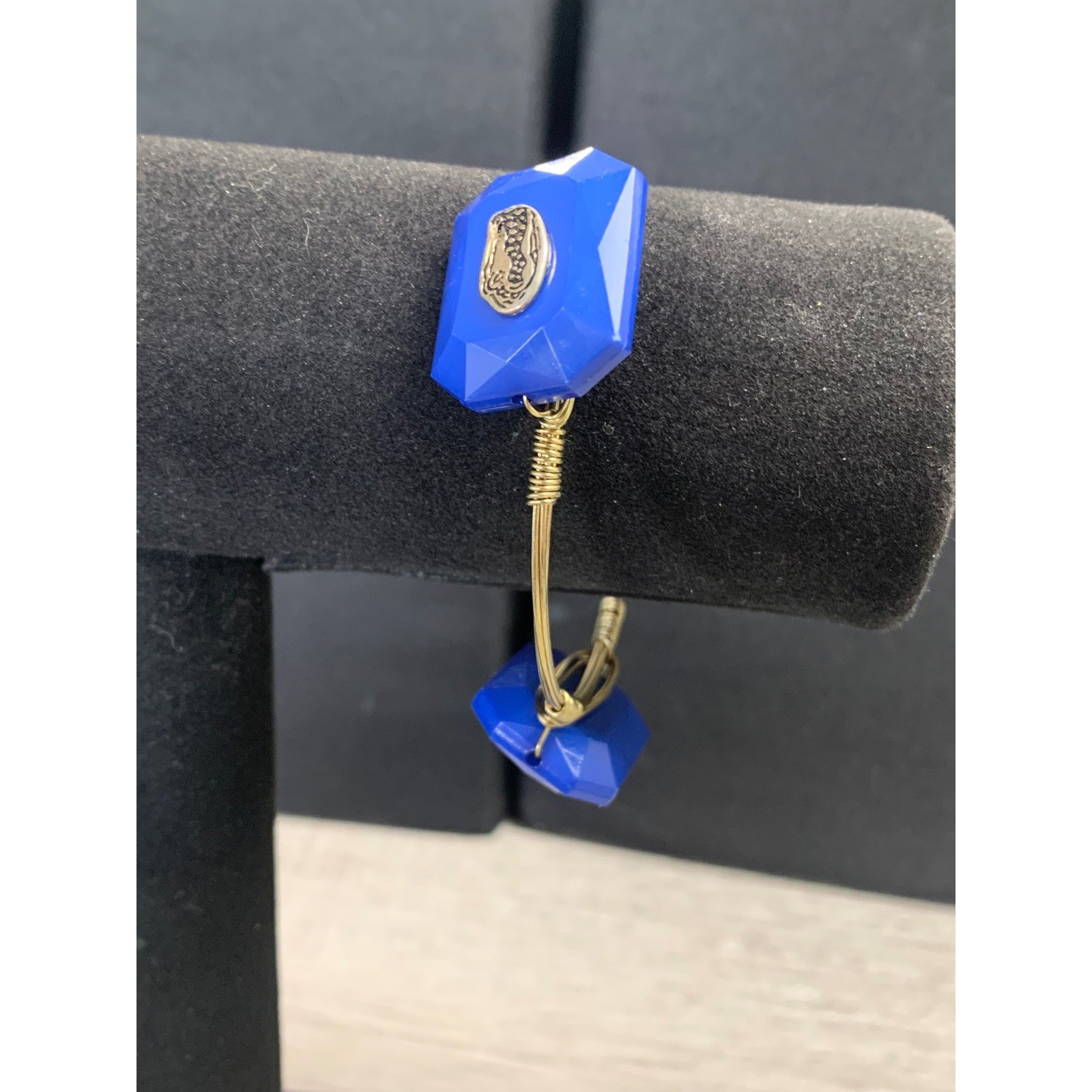 Florida Gators Blue Alligator Mascot Wire Wrapped Bangle Bracelet Gold Tone 6in