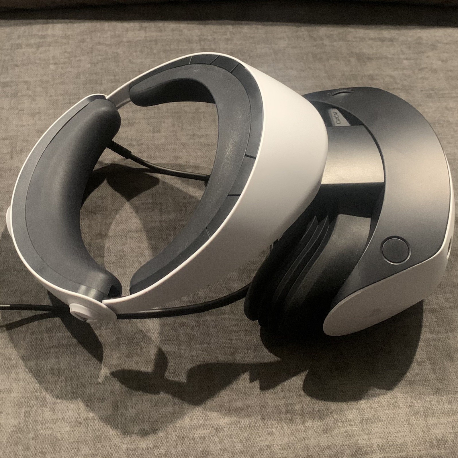 Sony PlayStation 5 PSVR2 Bundle w/ Official Charging Dock, Great Condition