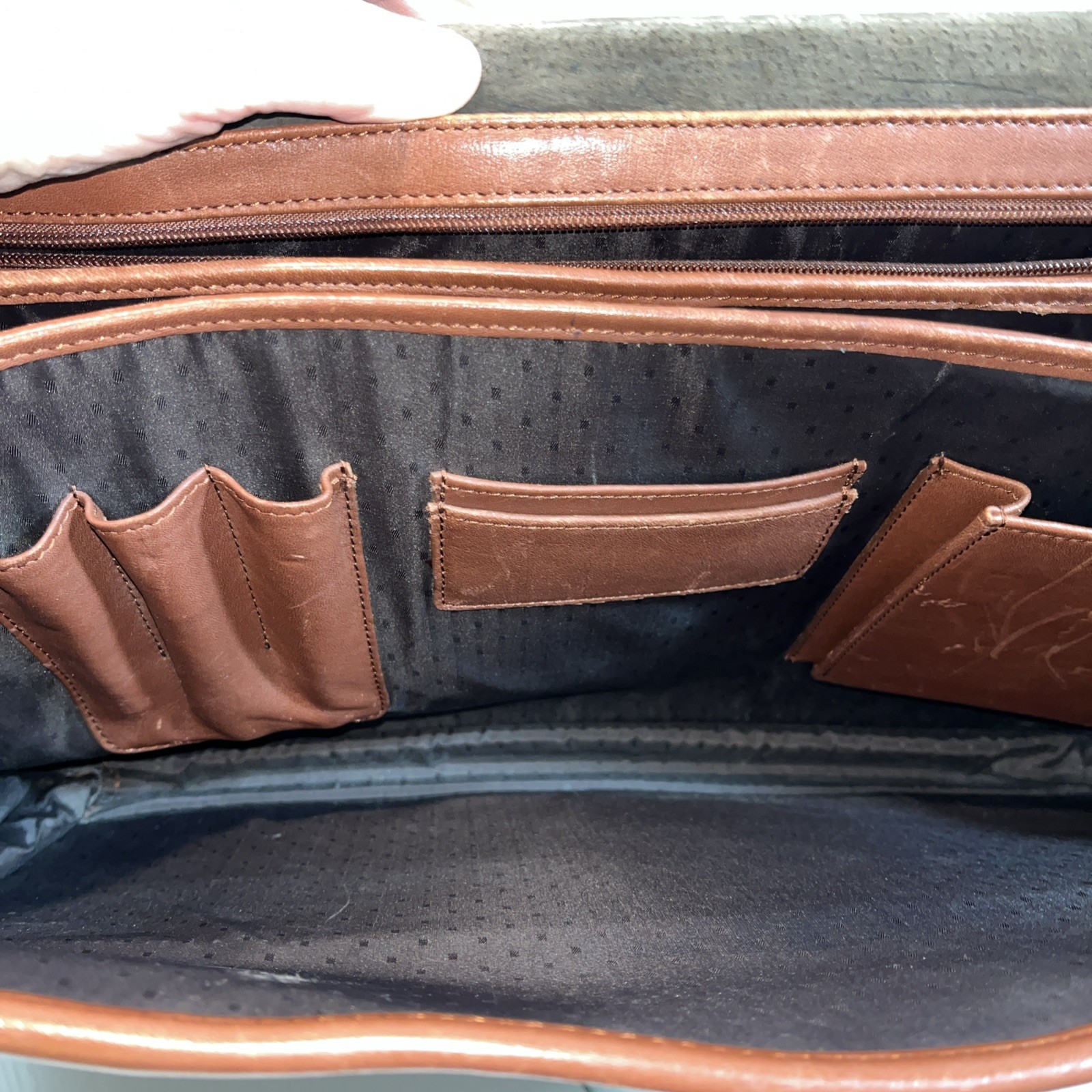De Bon Brown Leather Computer Case or Brief Case with Shoulder Strap READ