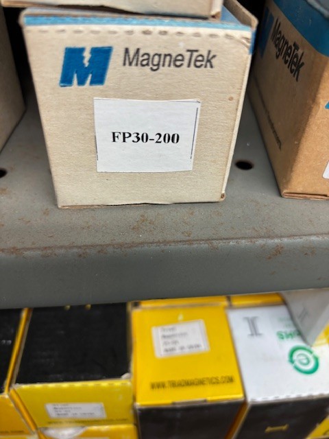 FP30-200 TRIAD TRANSFORMER NEW SURPLUS