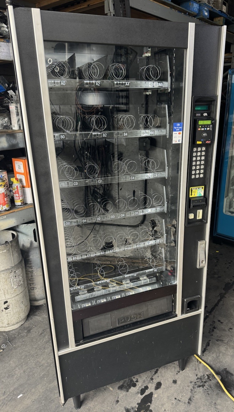 Crane 168 Snack Machine