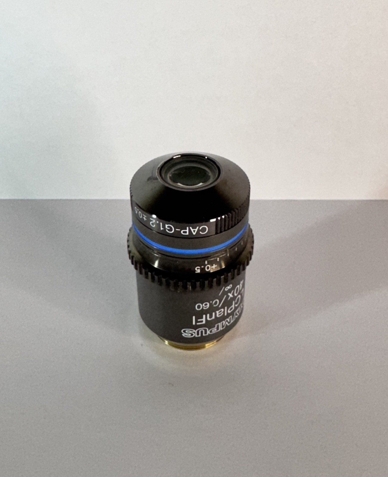 Olympus LCPlanFl 40×/0.60 ∞/0 Microscope Objective Lens-Correction Collar RMS