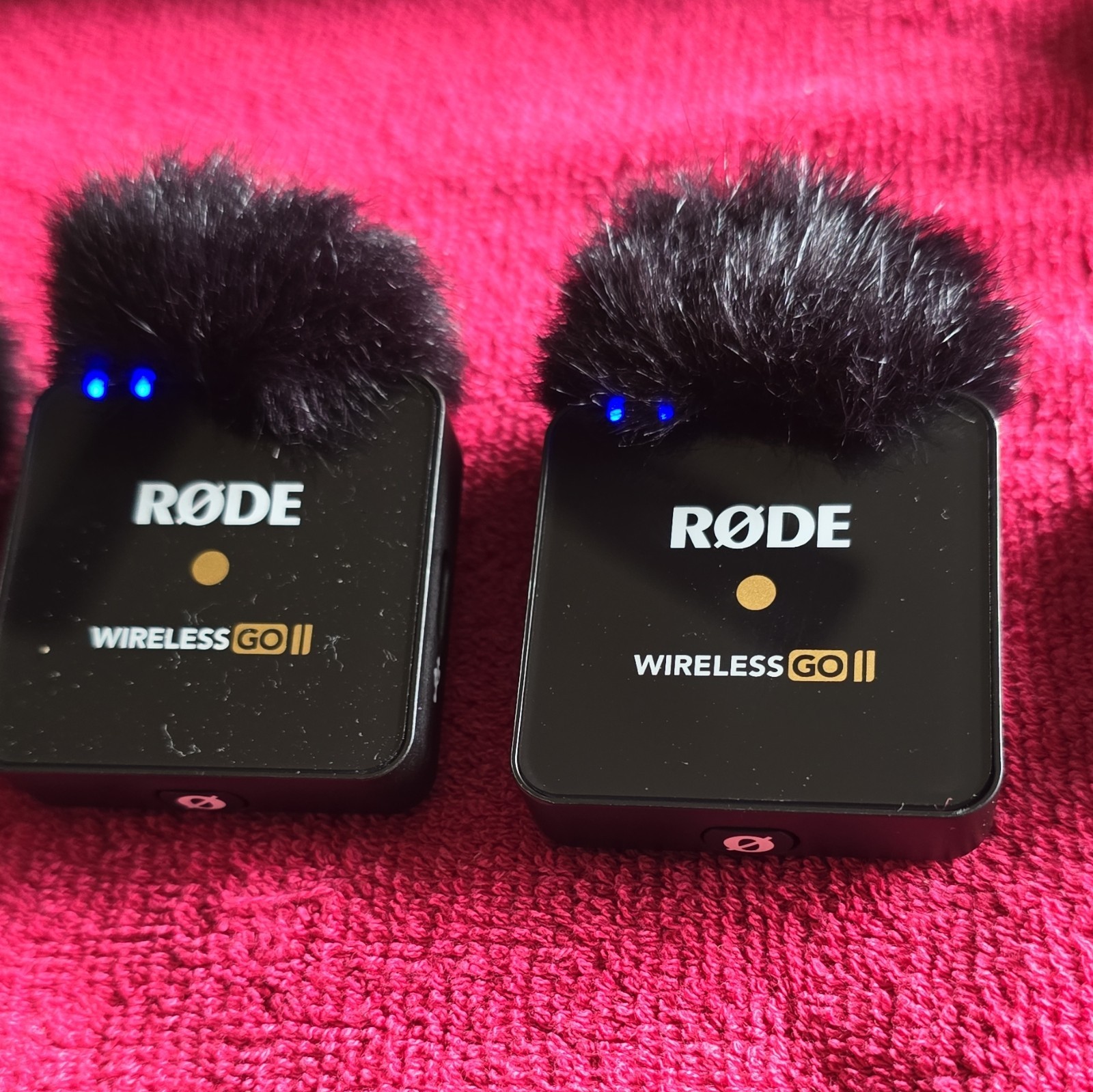 Rode Wireless GO II Microphone System w/ 2 Transmitters, Receiver, Windscreens