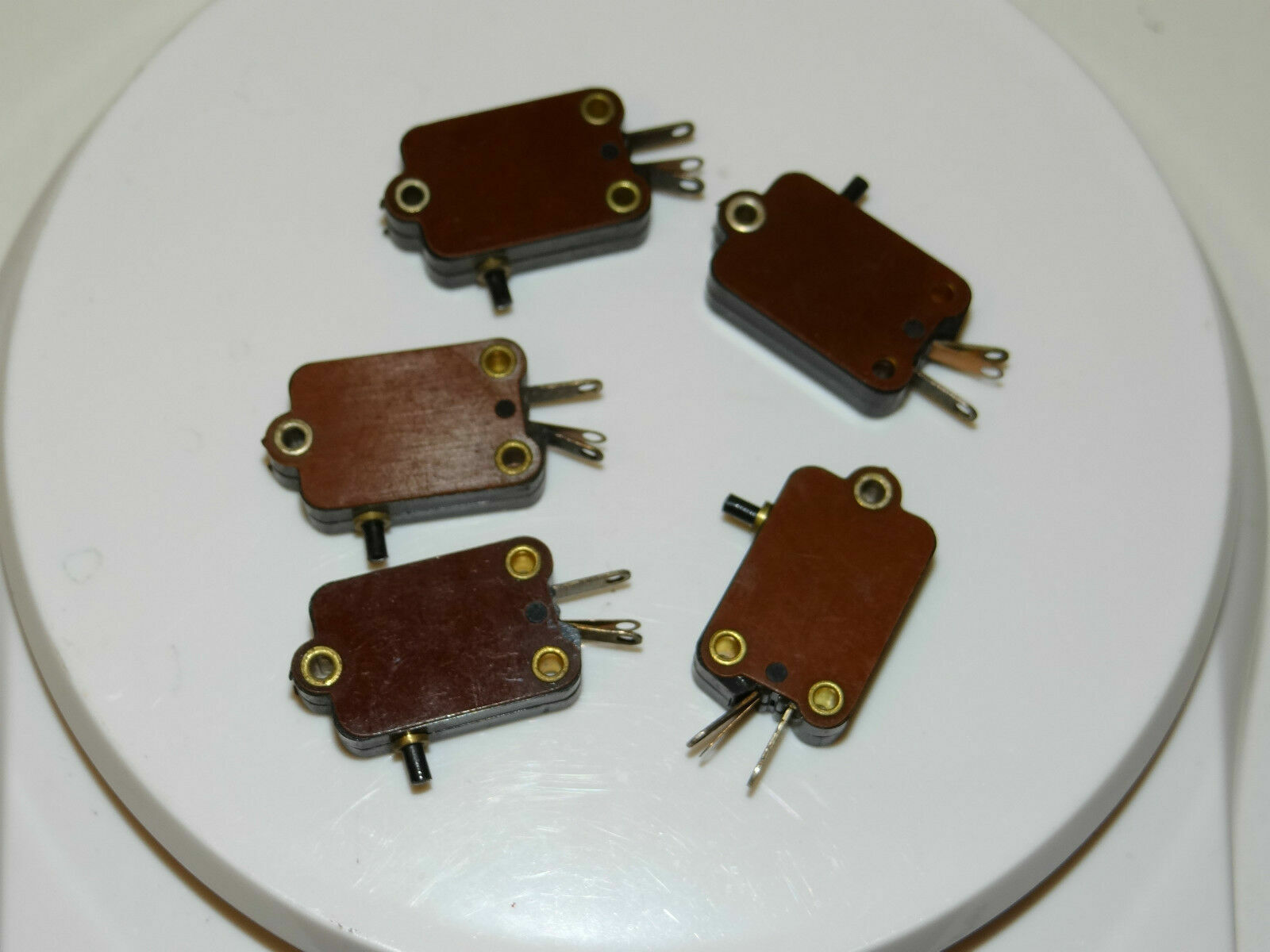 5 microswitches, pushbuttons, microswitch, switch vintage new product NOS W104