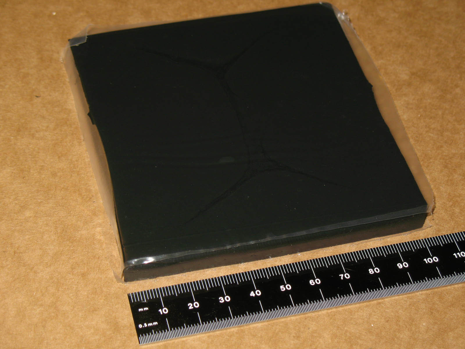 SHOCK & VIBRATION ISOLATION PAD 4"X4"x1/2" RUBBER 50D