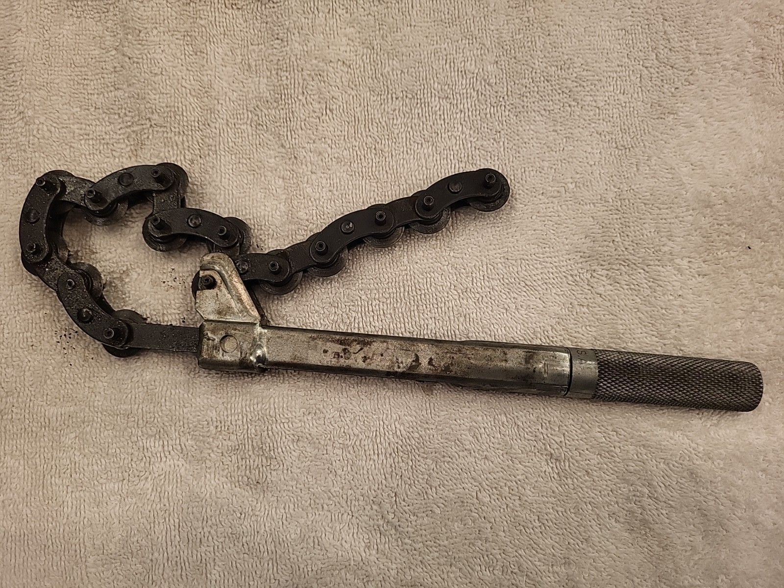 Blue Point TC90A Adjustable Chain Tailpipe Cutter