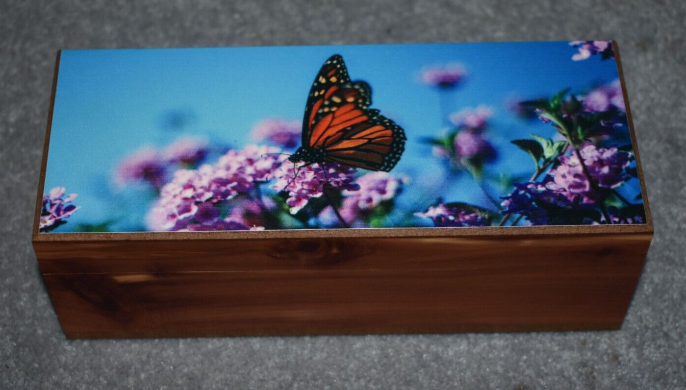 #4828  MONARCHY BUTTERFLY KEEPSAKE JEWELRY WOOD CEDAR BOX 3.5" X 8"