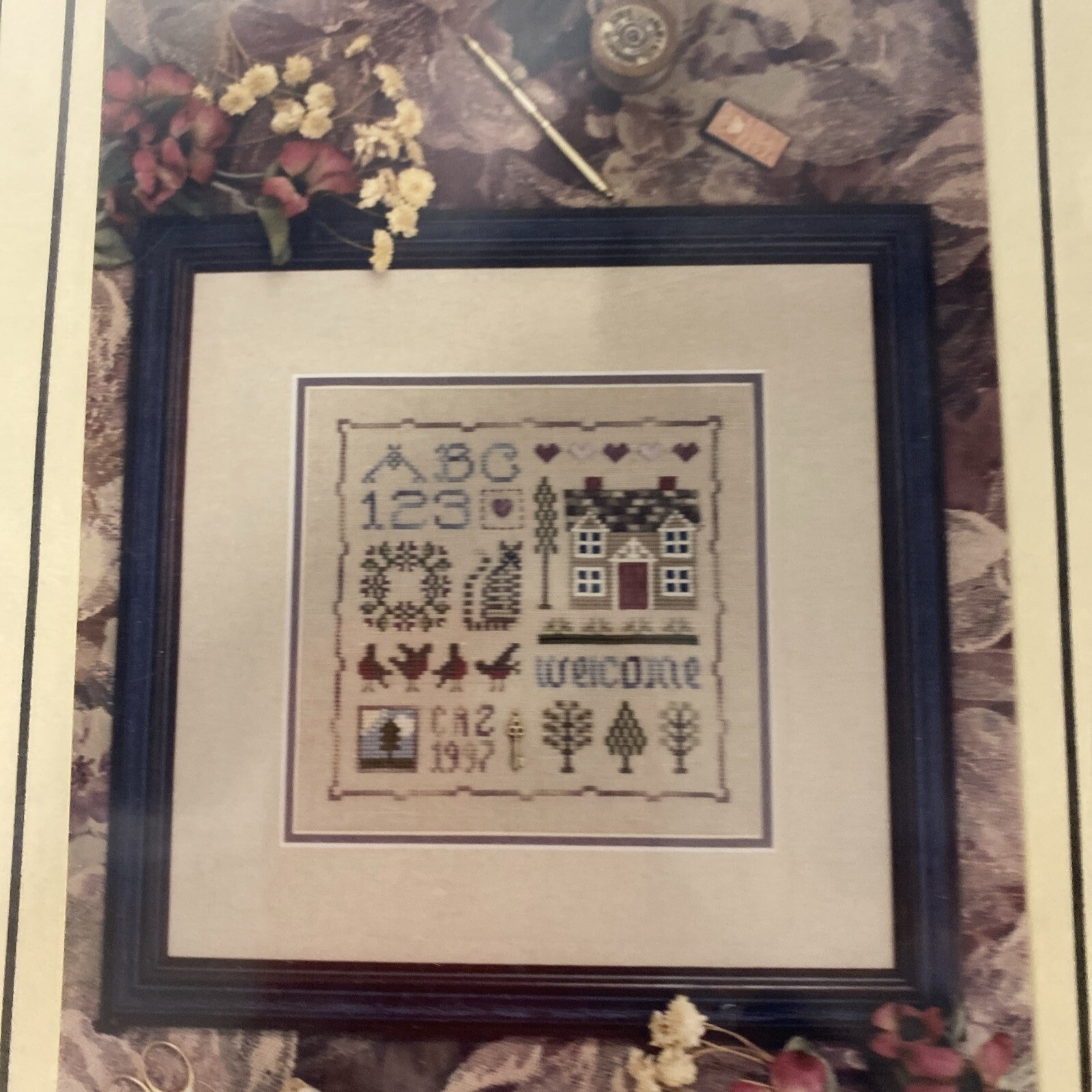 The Drawn Thread WELCOME SPOT SAMPLER Kit Linen & Embellishment Pack