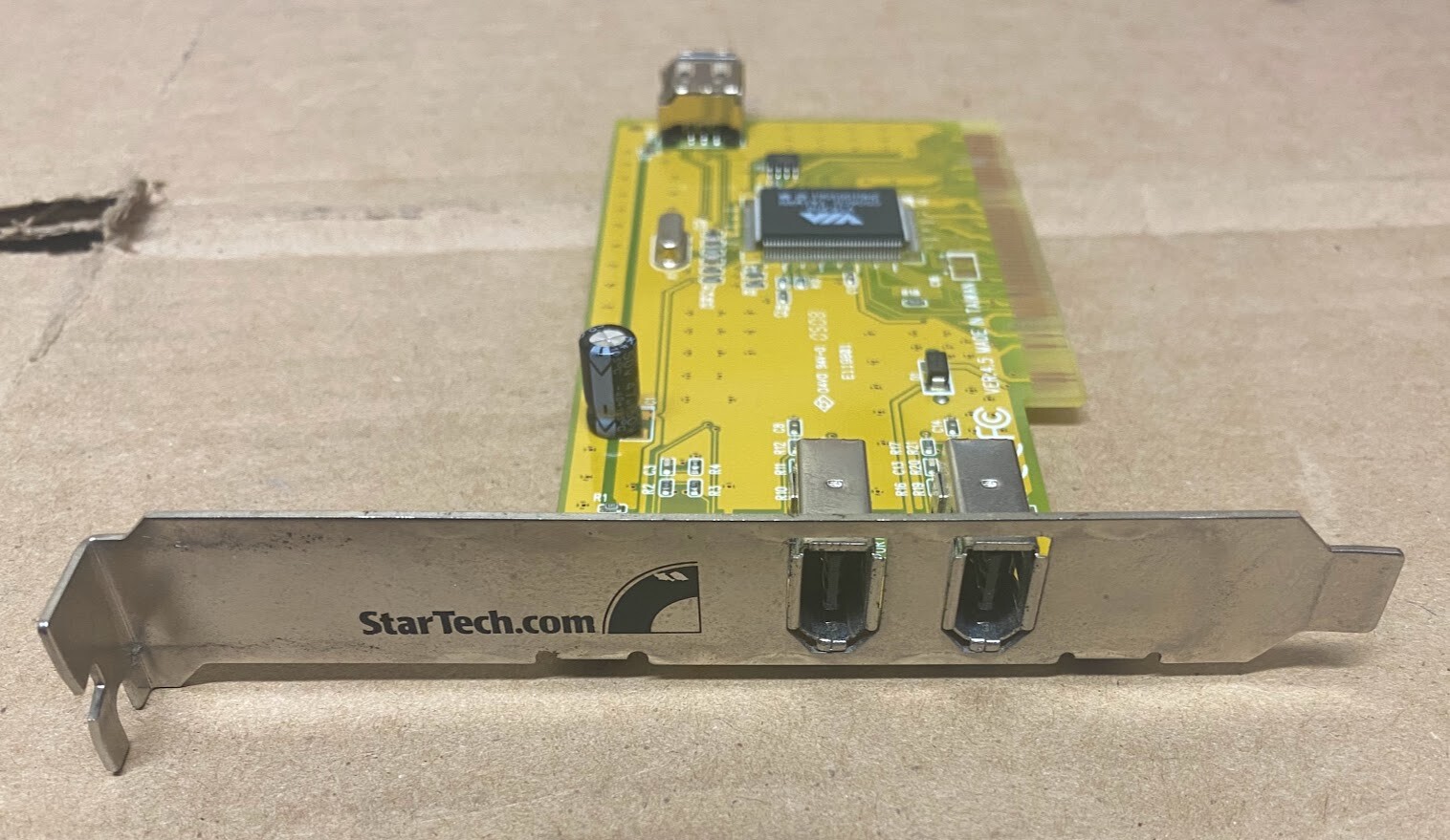 StarTech 04V0 94V-0 E119801 Interface Card