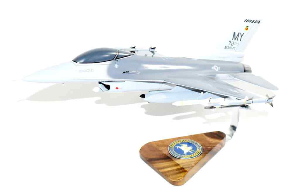 Lockheed Martin® F-16A Fighting Falcon®, 70th TFS White Knights, 1/33 (18")
